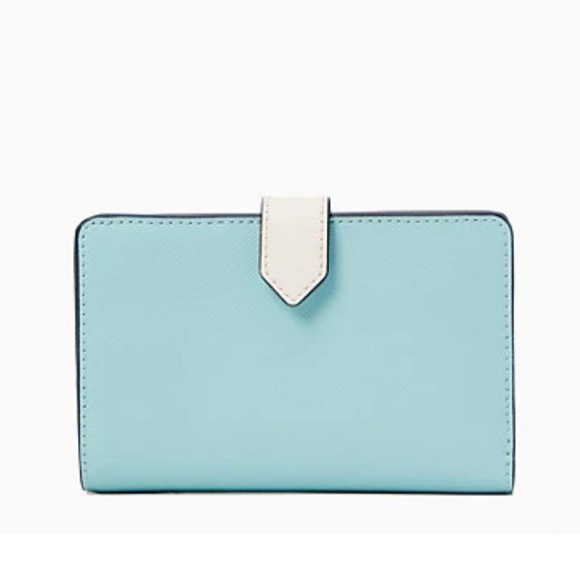 Kate Spade staci medium compact bifold wallet
POOLSIDE MULTI - Picture 3 of 16